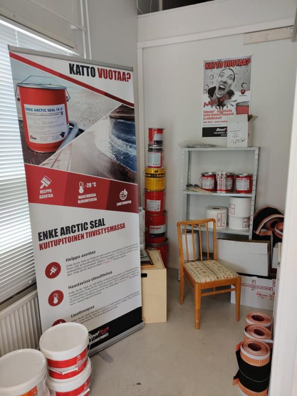Enke Arctic Seal tiivistysmassat myymälässä Hämeenlinnassa
